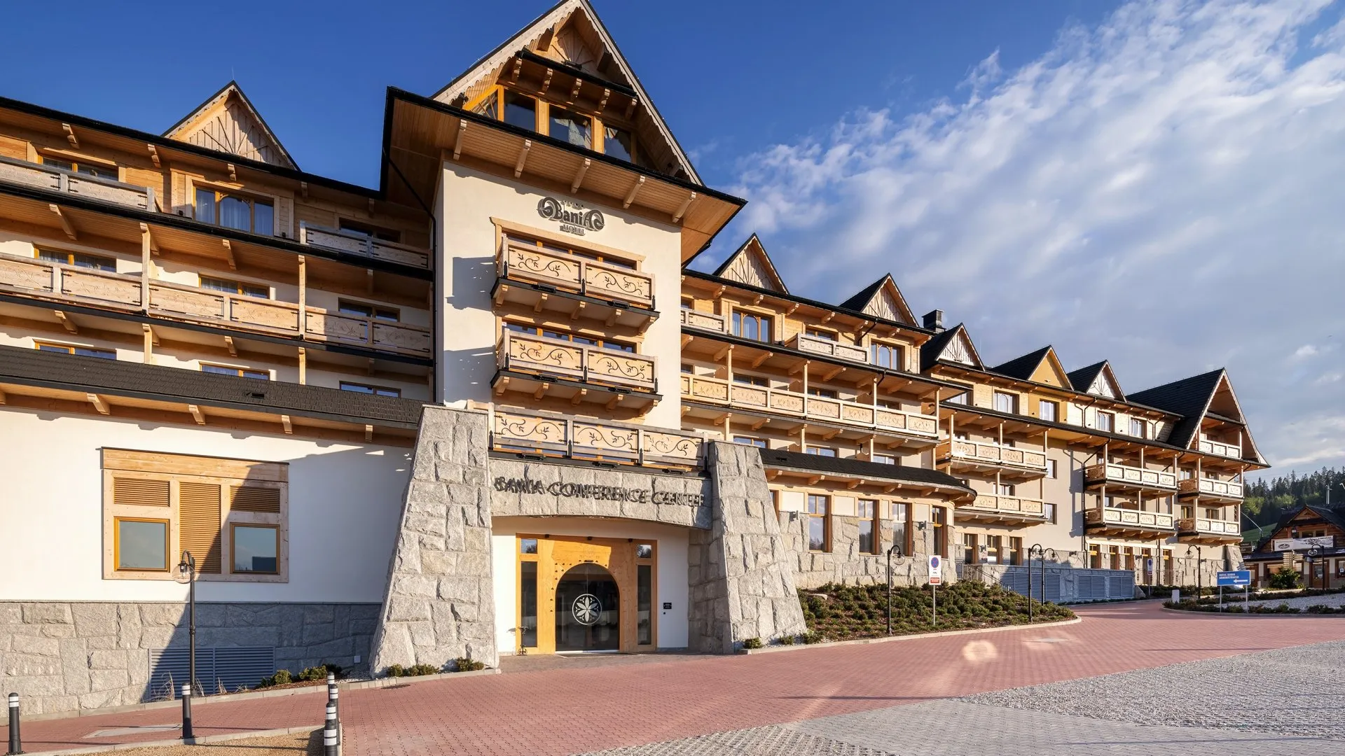 Entrance to Hotel Bania